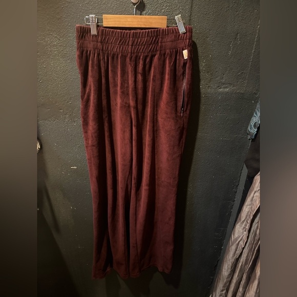 Good American Pants - Good American Deep Burgundy Velour High Waist Wide Leg Sweatpants Size 2